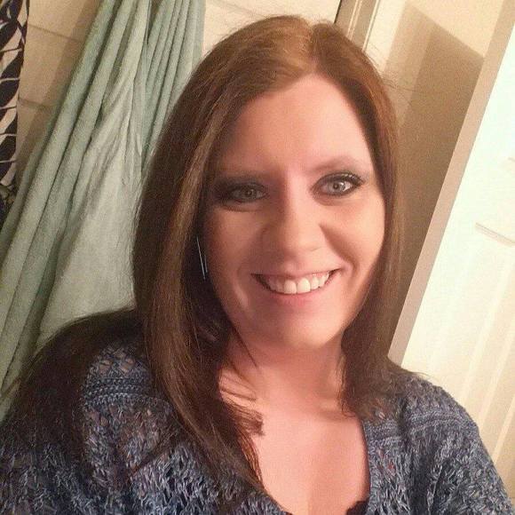 Meet your Posher, Tracy - Picture 1 of 1